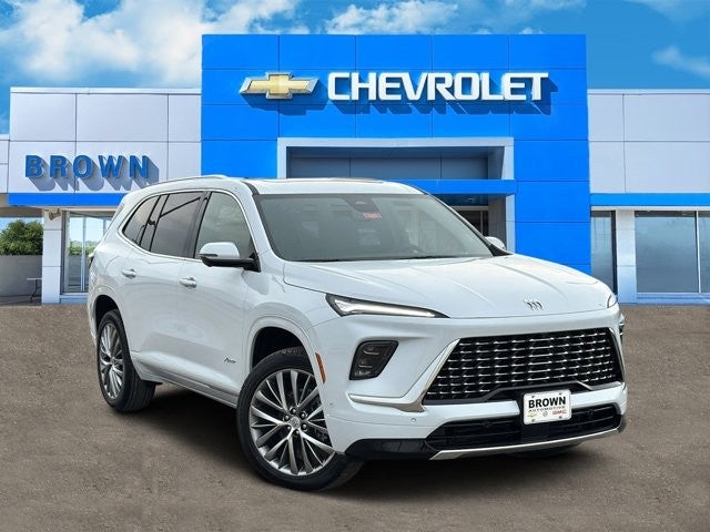 2026 Buick Enclave Avenir in Iridescent White Tricoat — front three-quarter view
